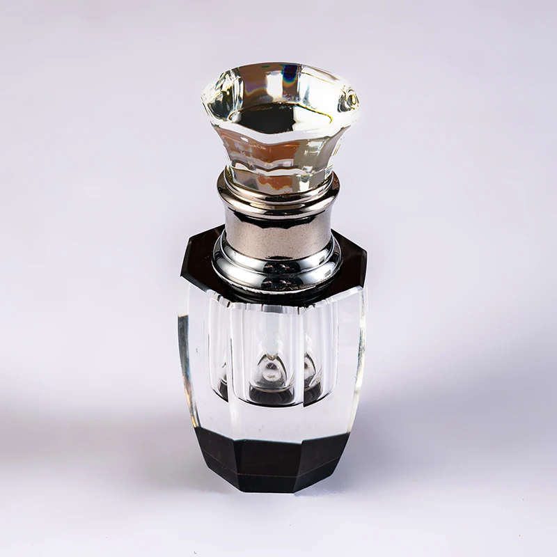 Cheap Wholesale Small Capacity Convenient to Carry 2ml Glass Empty Bottle Fashionable and Simple Crystal Perfume Bottle