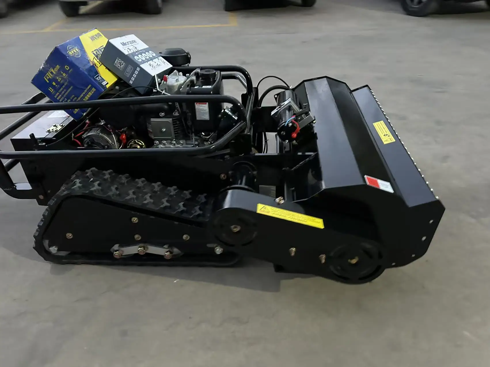 Industrial Automatic Robot Lawn Mower Remote Control Crawler Lawn Mower for All Terrain