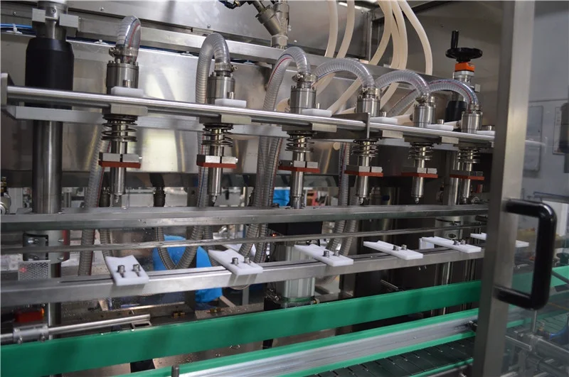 Автоматическая машина для розлива воды/минеральной воды/жидких пластиковых бутылок по заводской цене, 6 насадок