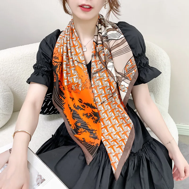 Wholesale Ready to ship luxury ladies name brand scarf fashion