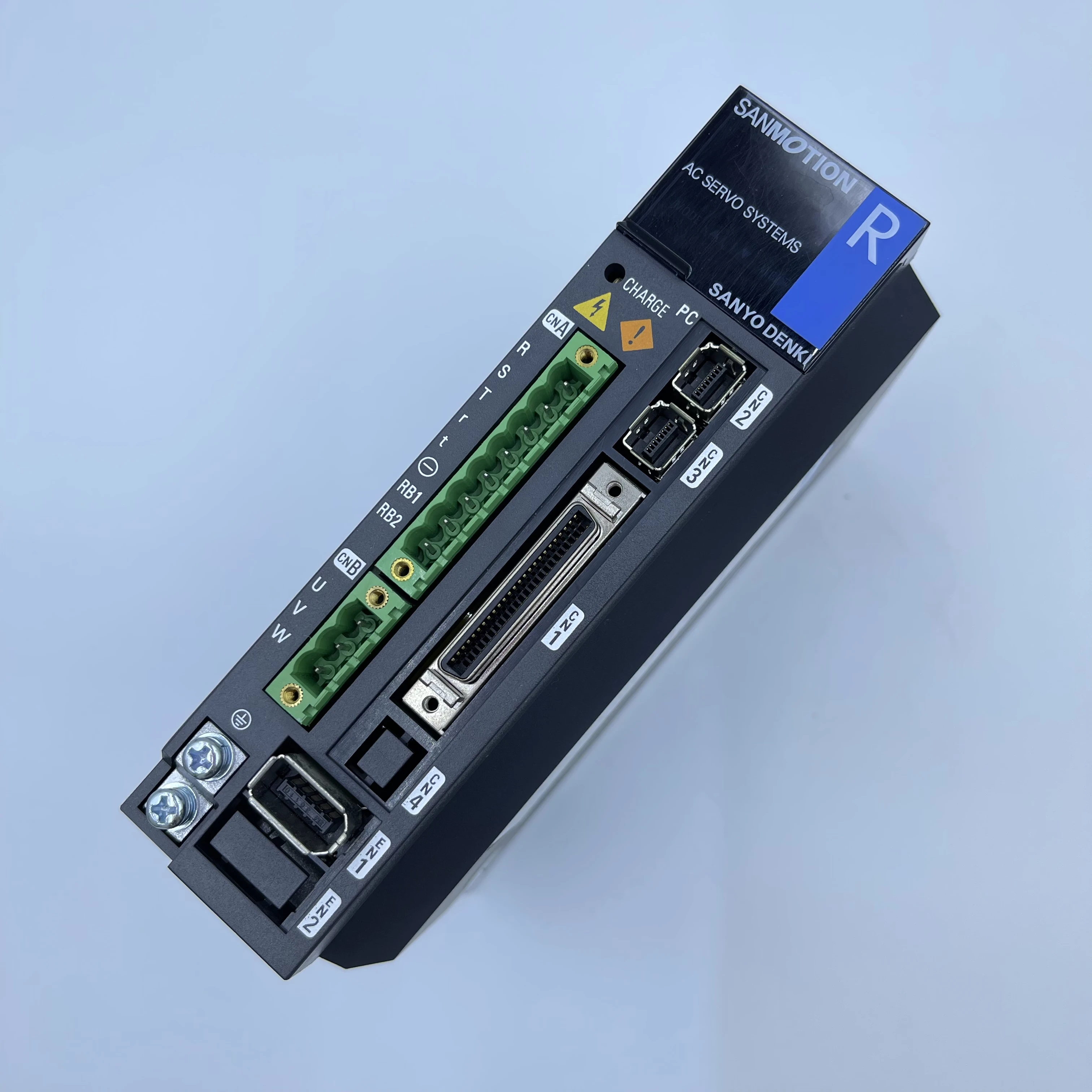 SANYO DENKI AC サーボ アンプ RS1A05AV04E0MB10 Sanyo Denki