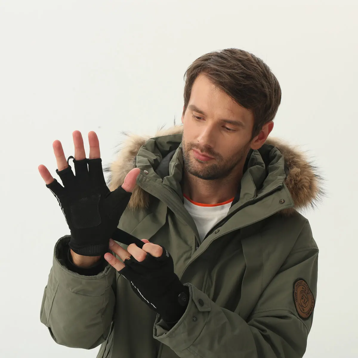 exposed finger gloves