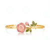 Bracciale aperto con rosa rosa