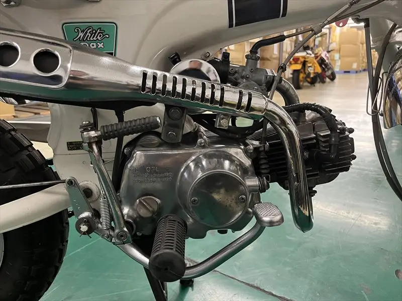 1971 Model Year DAX70 White ST70 Restored Used Japan Motorcycle Gasoline Carburetor JE6-0902-1-0195 for Export Bike