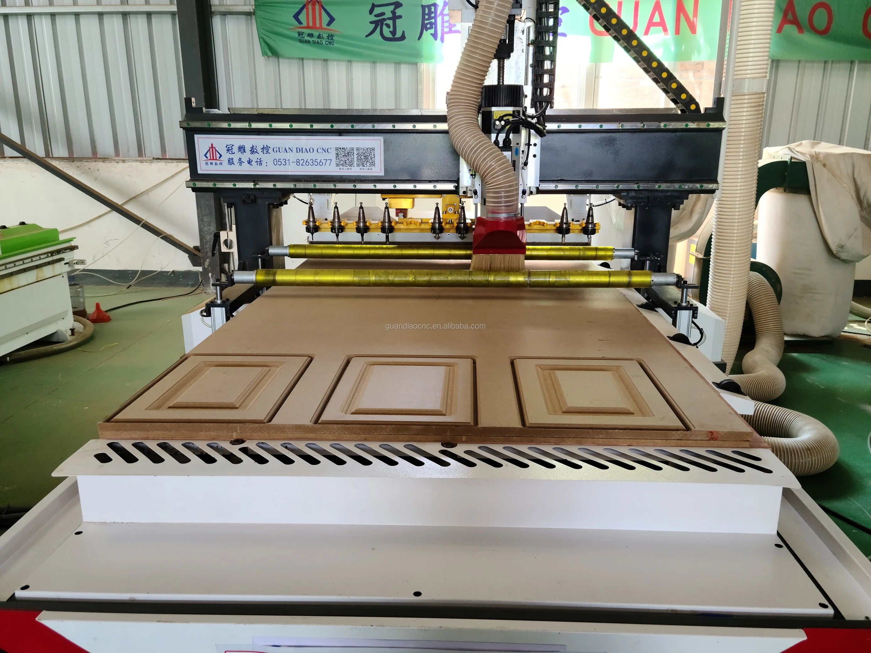 Macchine cnc strumenti di carpenteria in metallo pcb che fanno