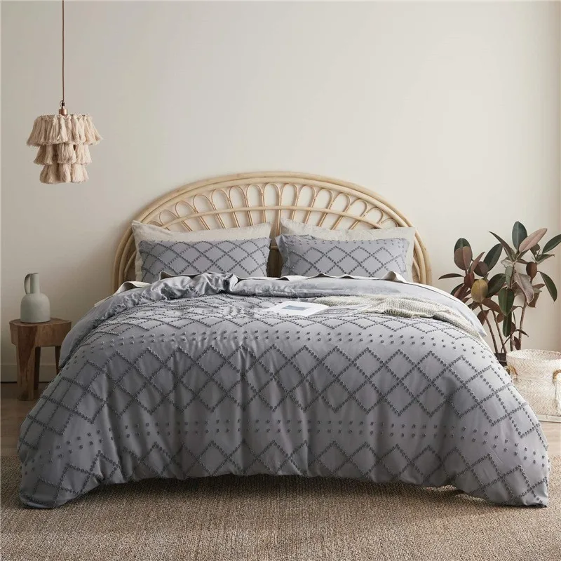 Aoyatex Hot Sale Luxury Tufted Jacquard Delicate Geometric Microfiber Bedding Duvet Cover Set