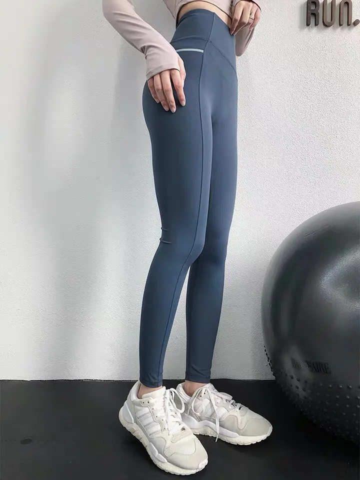 Lightweight Yoga Pants Nine-point sports running side pocket  Plus Size Yoga Leggings stretch fitness quick-drying Sportswear supplier