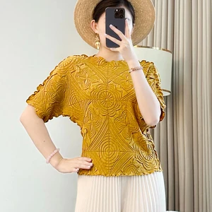 2026 Women's Elegant Retro Pleated T-Shirt New Chinese Short-Sleeved Loose Fit Elegant Casual Thin Top for Summer
