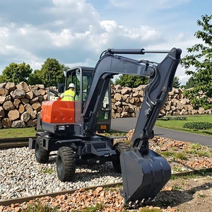 Chinese Factory Large Digging Machine Excavator Wheeled Digger 6 Ton Diesel Wheel Excavator for Sale