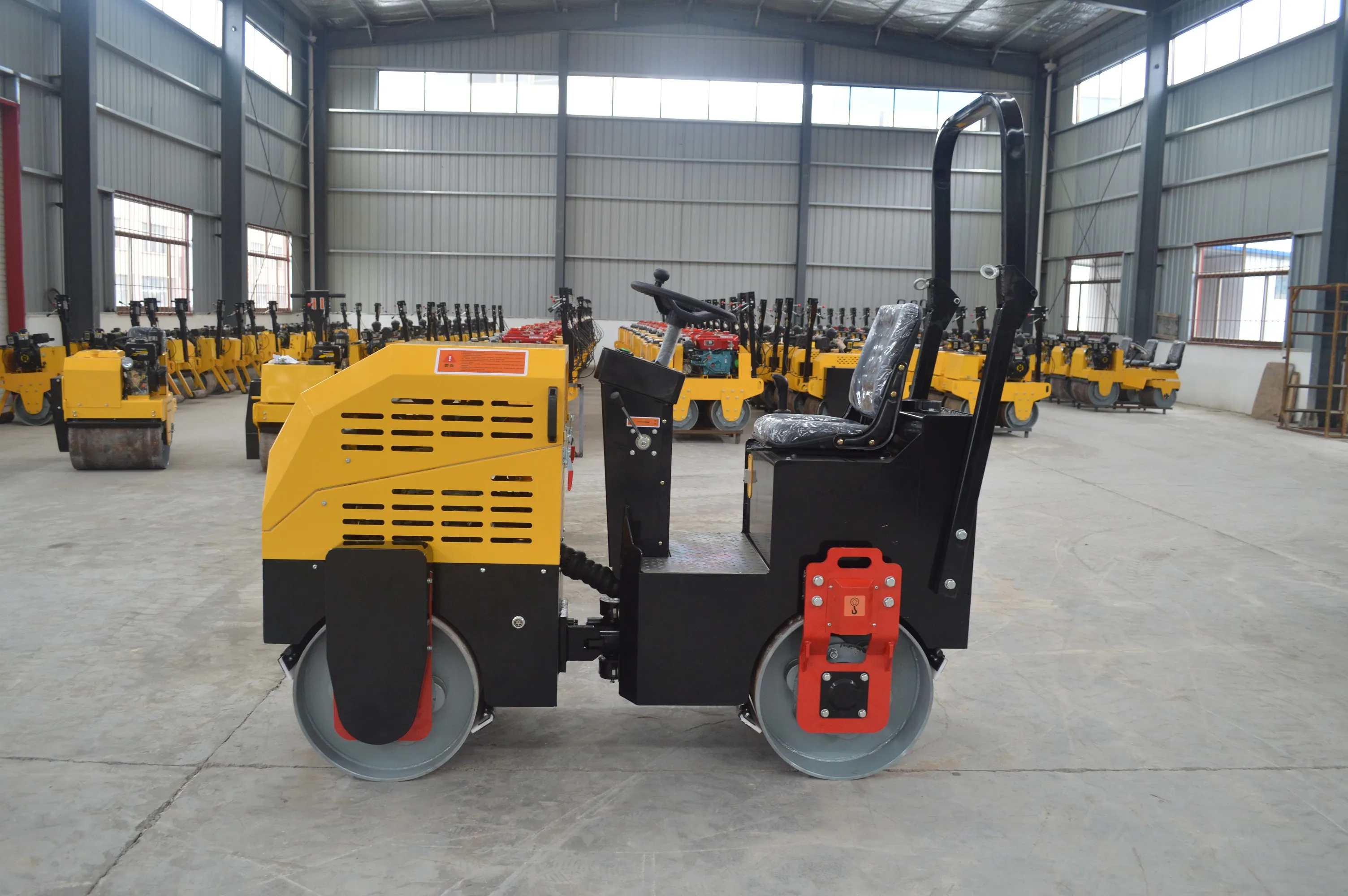 1ton road roller  (1).jpg