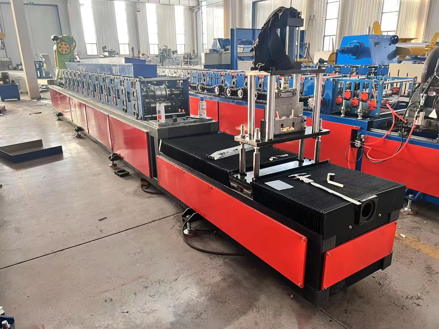 840 Panel Shape Roofing Steel Tile Roll Forming Machine Metal Roofing ...