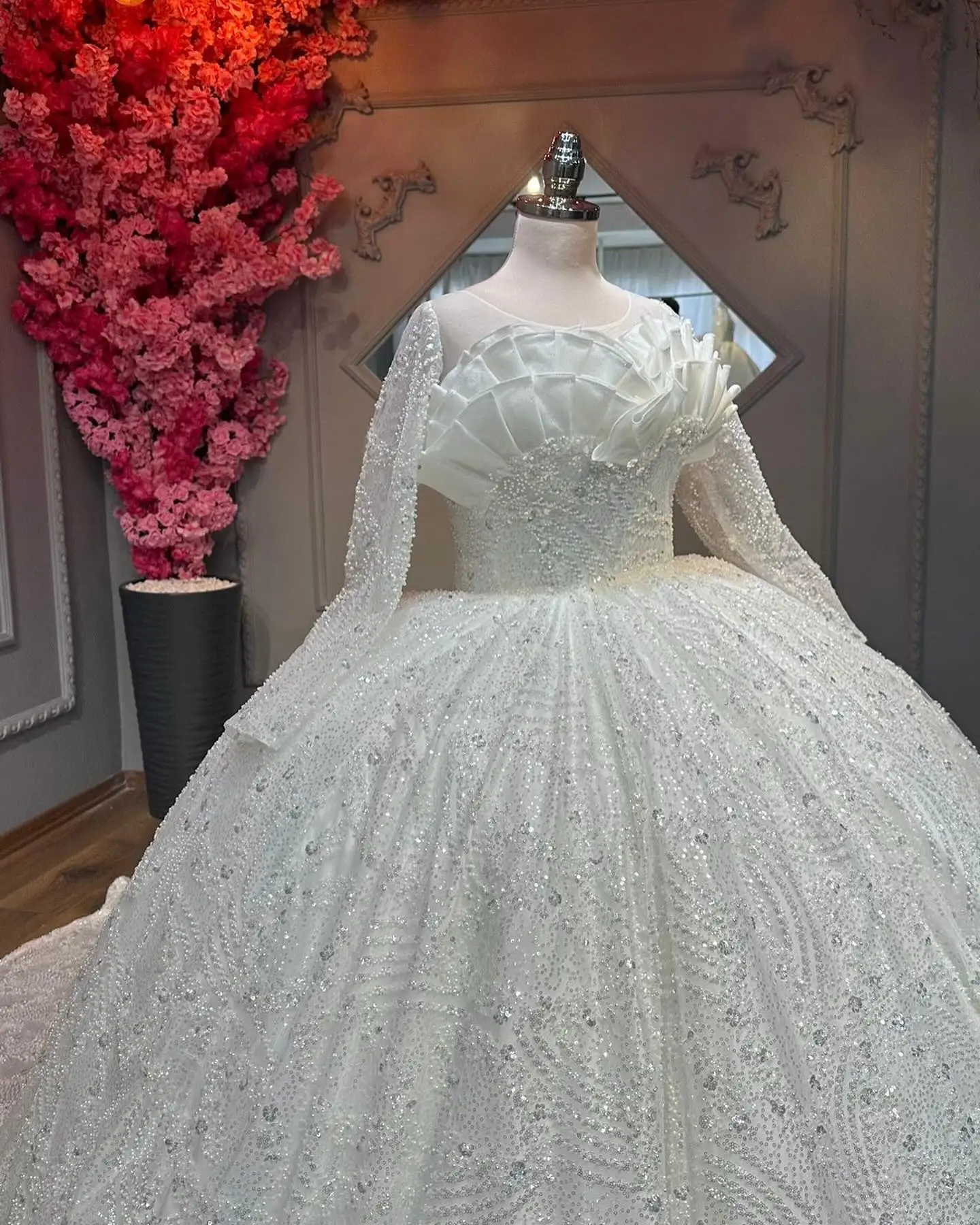 Mumuleo Luxury Ball Gown Wedding Dress Customized Bridal Dress Long Sleeves  African Wedding Gowns| Alibaba.com