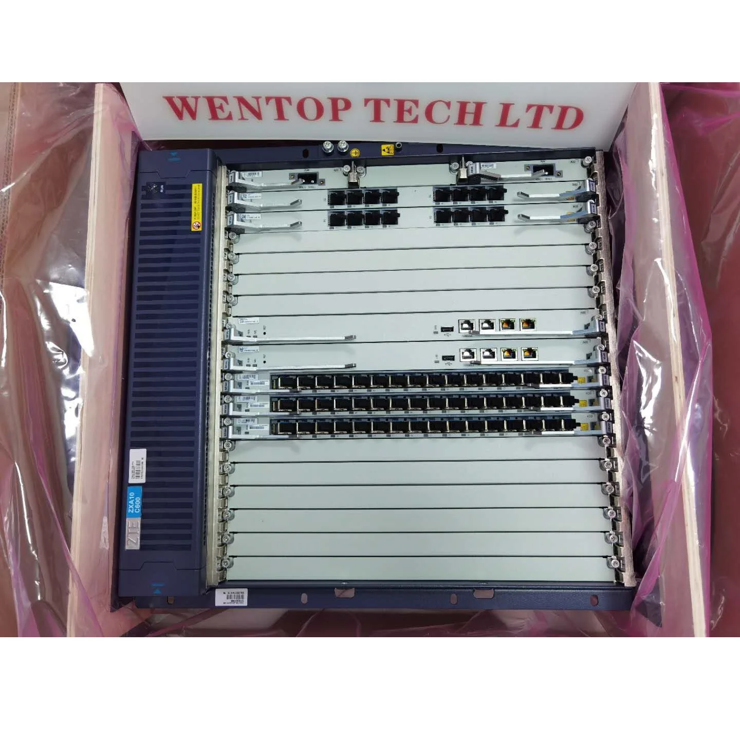 ponラット！ Large-Capacity PON OLT — ZXA10 C600 | ZTE