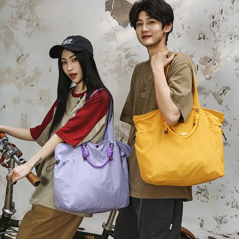 Unisex Large Capacity Lightweight Commuting Shopping Tote Bag Fashionable Casual Zipper Closure Shoulder Bag