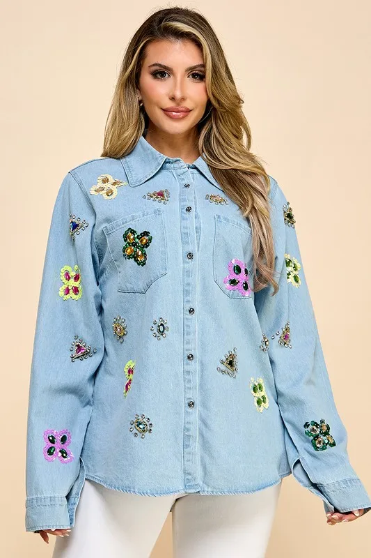 A Long-sleeved Denim Shirt With Lady