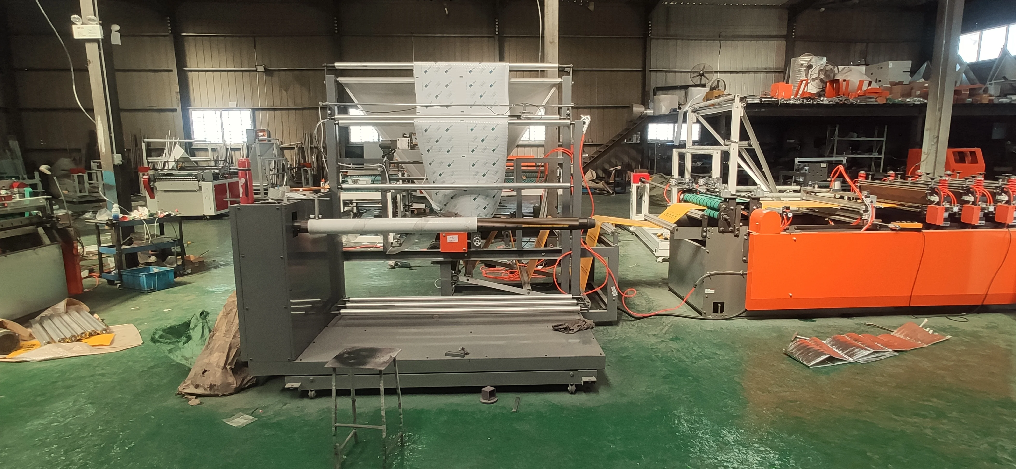 
Автоматическая машина для изготовления конвертов из крафт-бумаги 