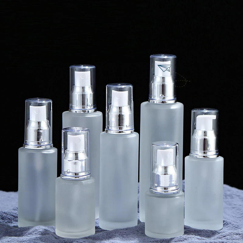 Wholesale Round Empty Frosted Glass Cosmetic Set Custom Spray Lotion Squeeze Bottle