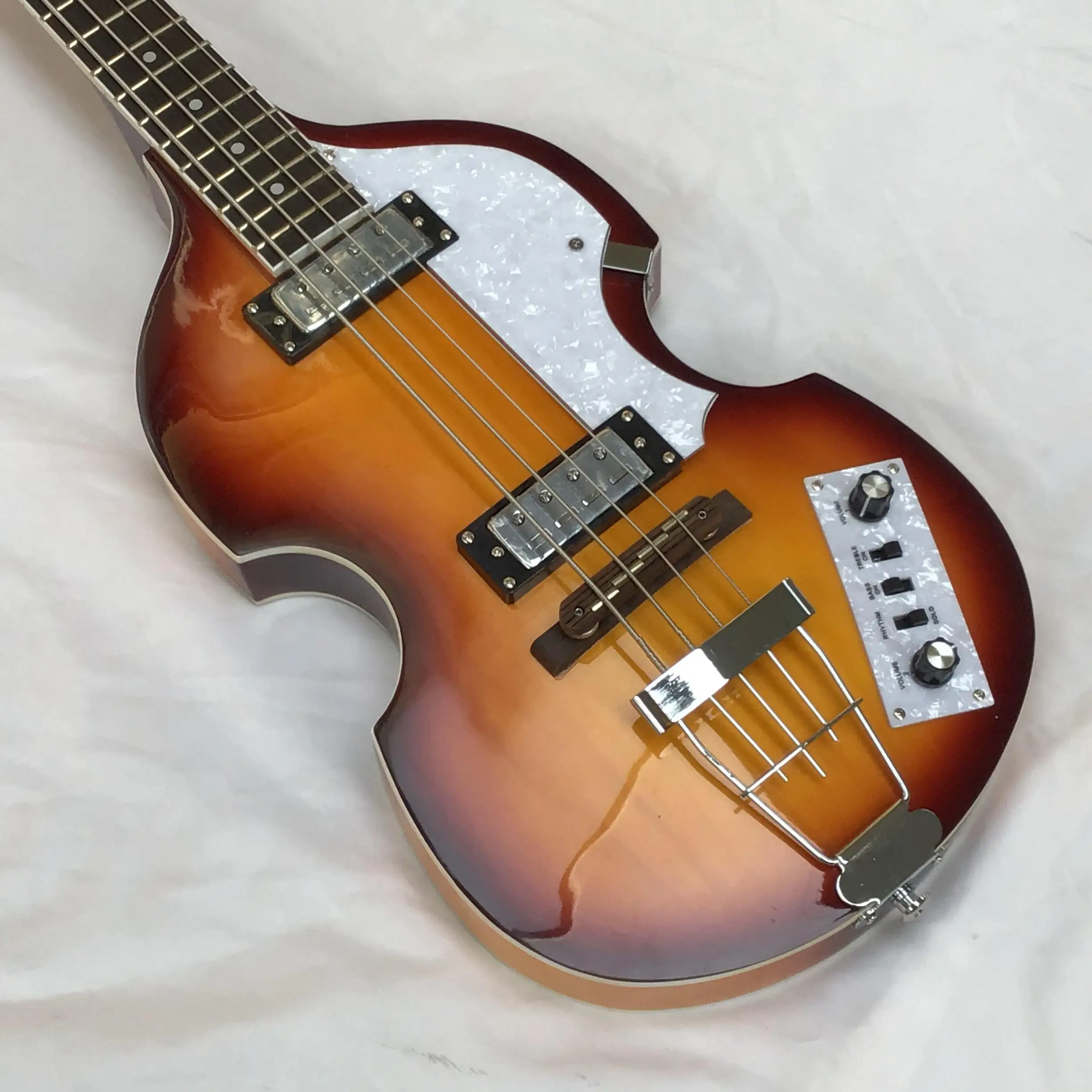 Hofner Electric Bass Guitar With Sunburst Color 4-string Mahogany Body ...