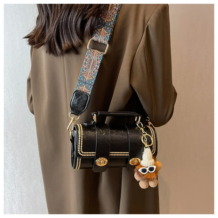 2023 New Retro Bag Women Fashion Messenger Bag Girls Luxury Style Ladies Portable Cylinder Single Shoulder Handbags