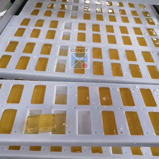 Small Hard Candy Making Forming Molding Machine