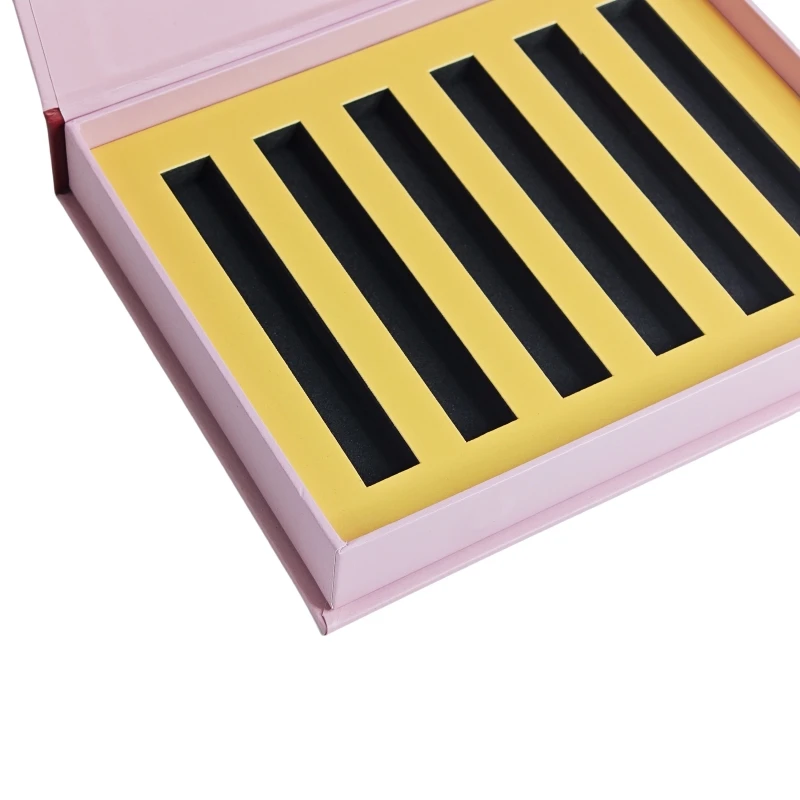 AKB. 2012 Xmasバージョン リップクリーム AKB. 2012 Xmasバージョン リップクリーム