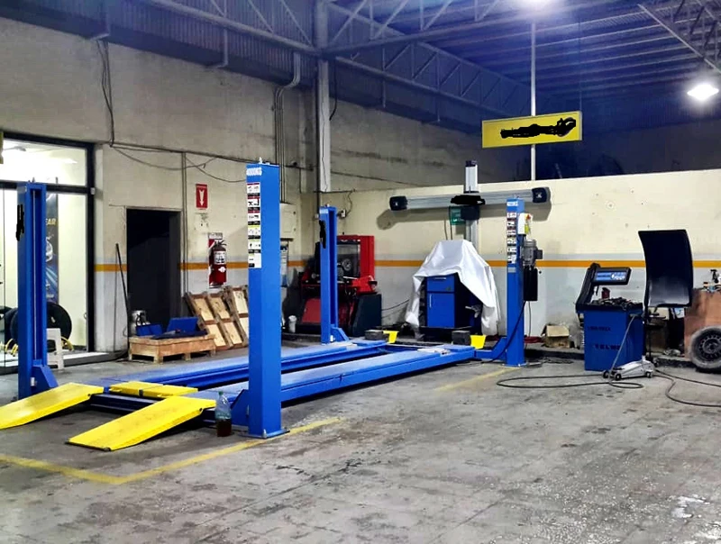 AUTO WHEEL ALIGNER.JPG