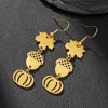 R0598-1 [Un par de artículos chapados en oro]