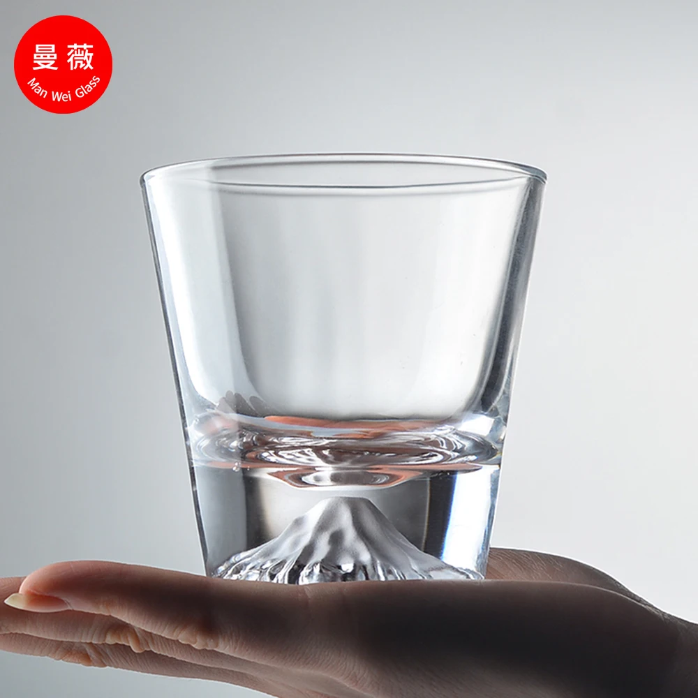 Стеклянная чашка для виски с толстым дном