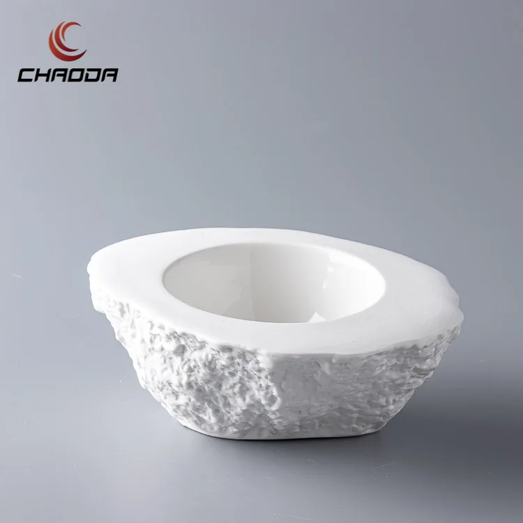 European Style Ceramic Soup Bowl with Irregular Surface Porcelain Snack Bowls for Star Rated Restaurant