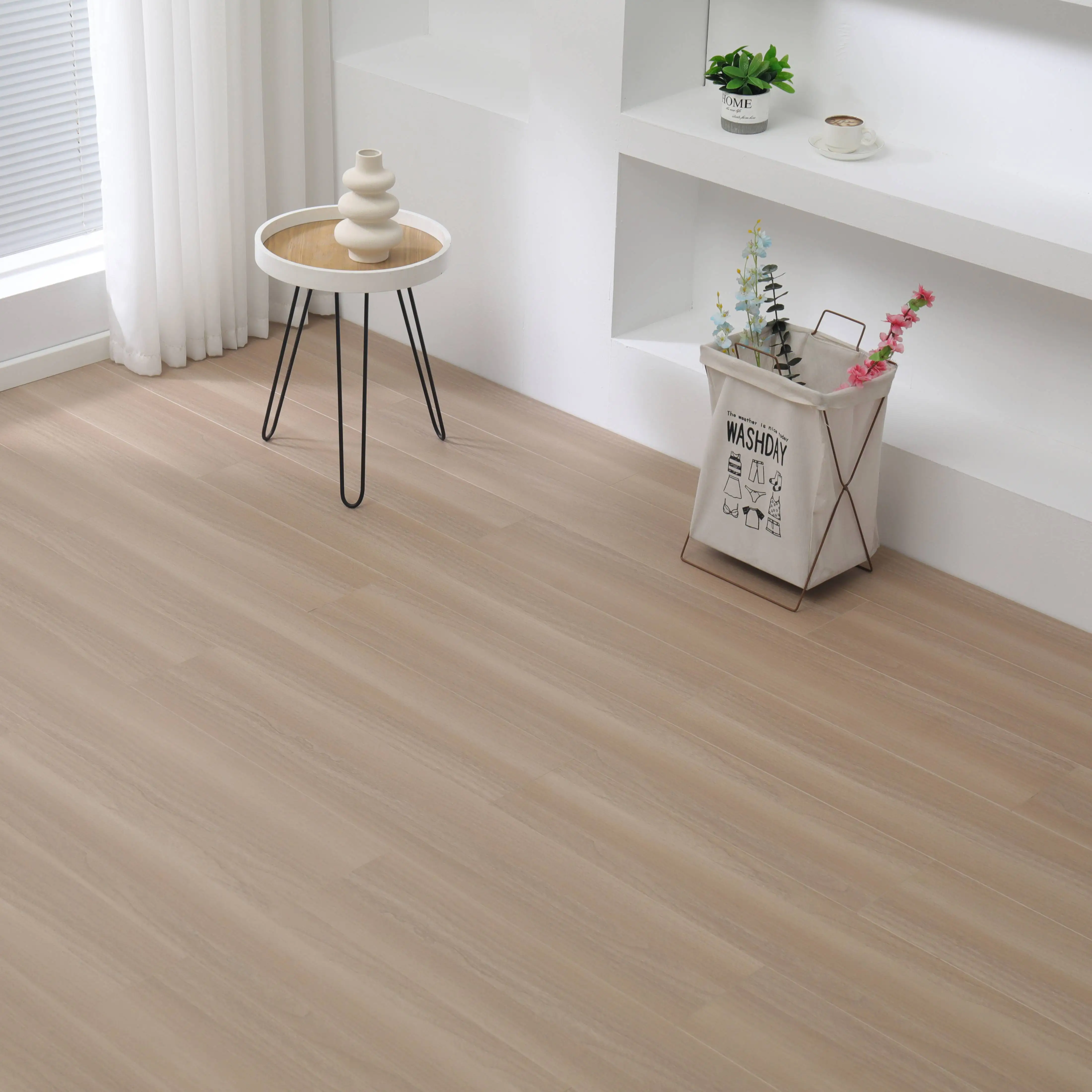 Textured Household Solid Wood Composite Flooring Is Wear-resistant and Dirt-resistantc