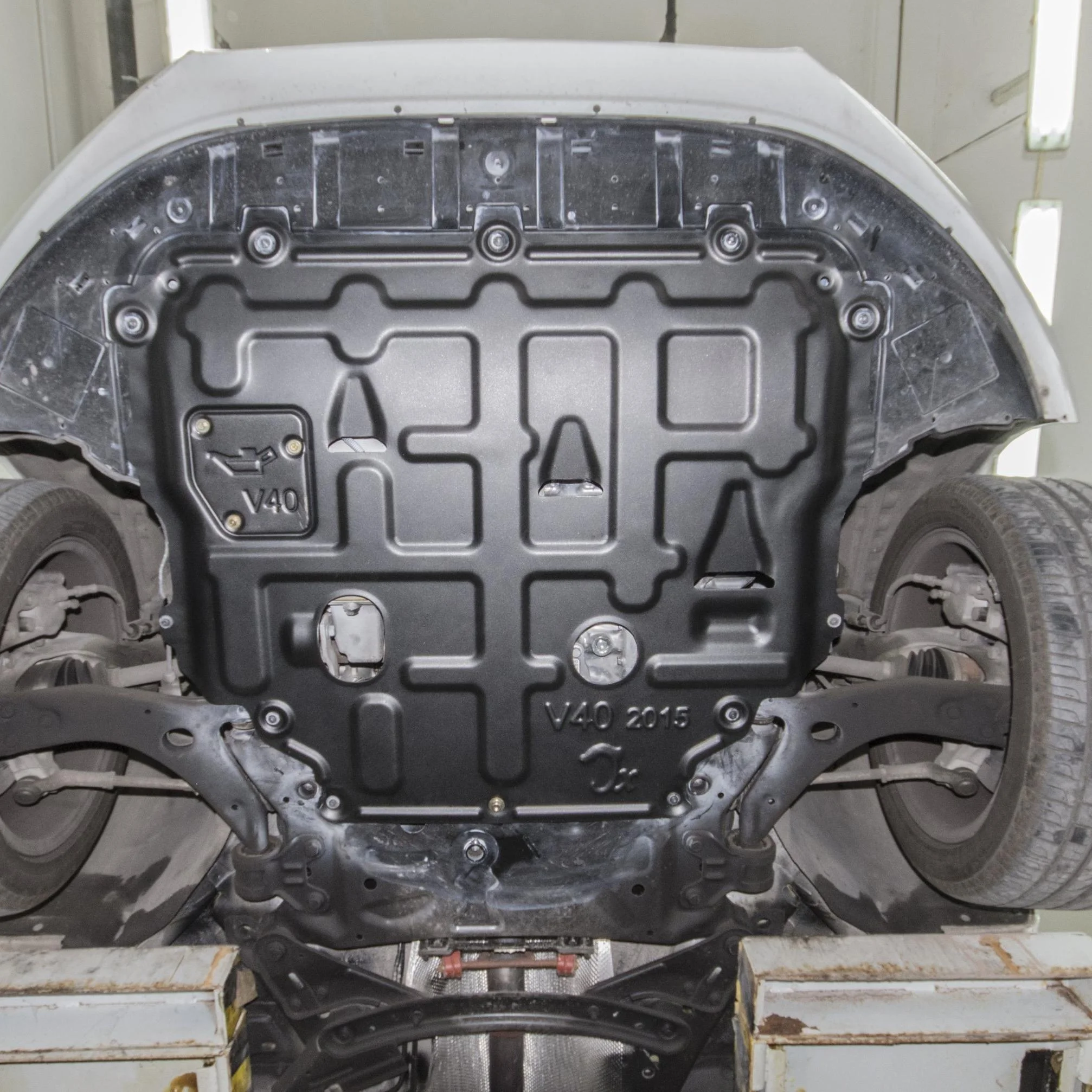 Крышка двигателя JUNXI привлекательная противоскользящая пластина защита коробки передач подходит для VOLVO V40 13-14 лет