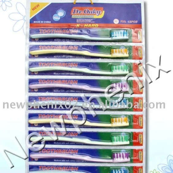 ချိတ်ဆွဲထားသော ပလပ်စတစ် သွားတိုက်တံ 12 ခု