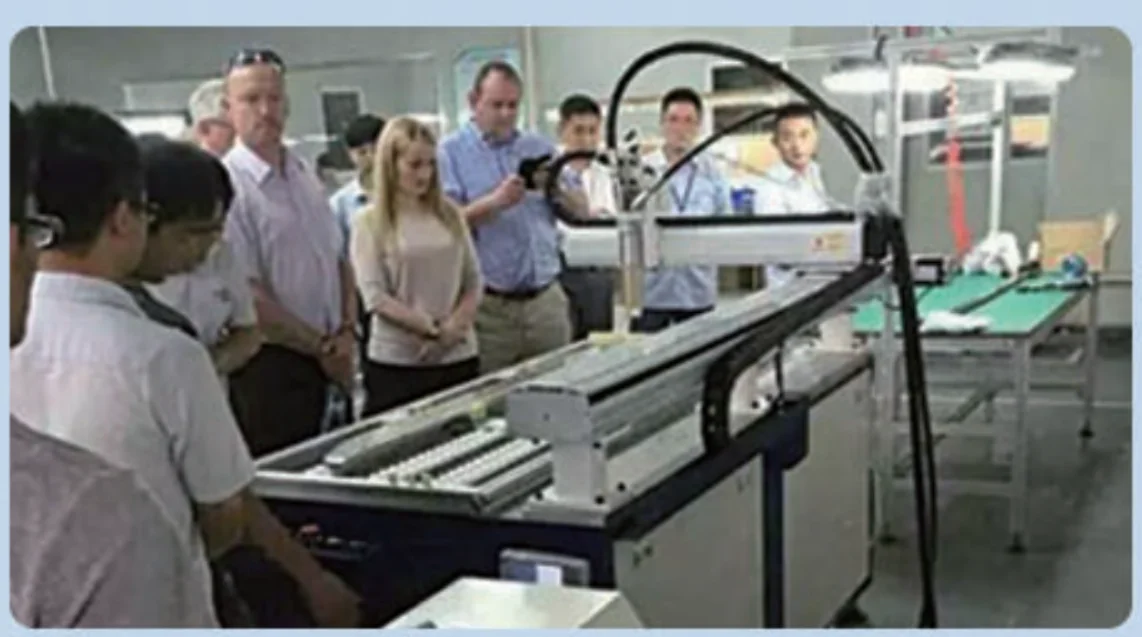 Línea de producción de adhesivo al vacío 2 Parte Máquina automática de distribución de pegamento 7