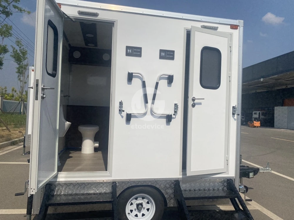 Customized  Public Toilet with Steel Skid Outdoor Mobile Portable Toilet Trailer WC Australia with CE