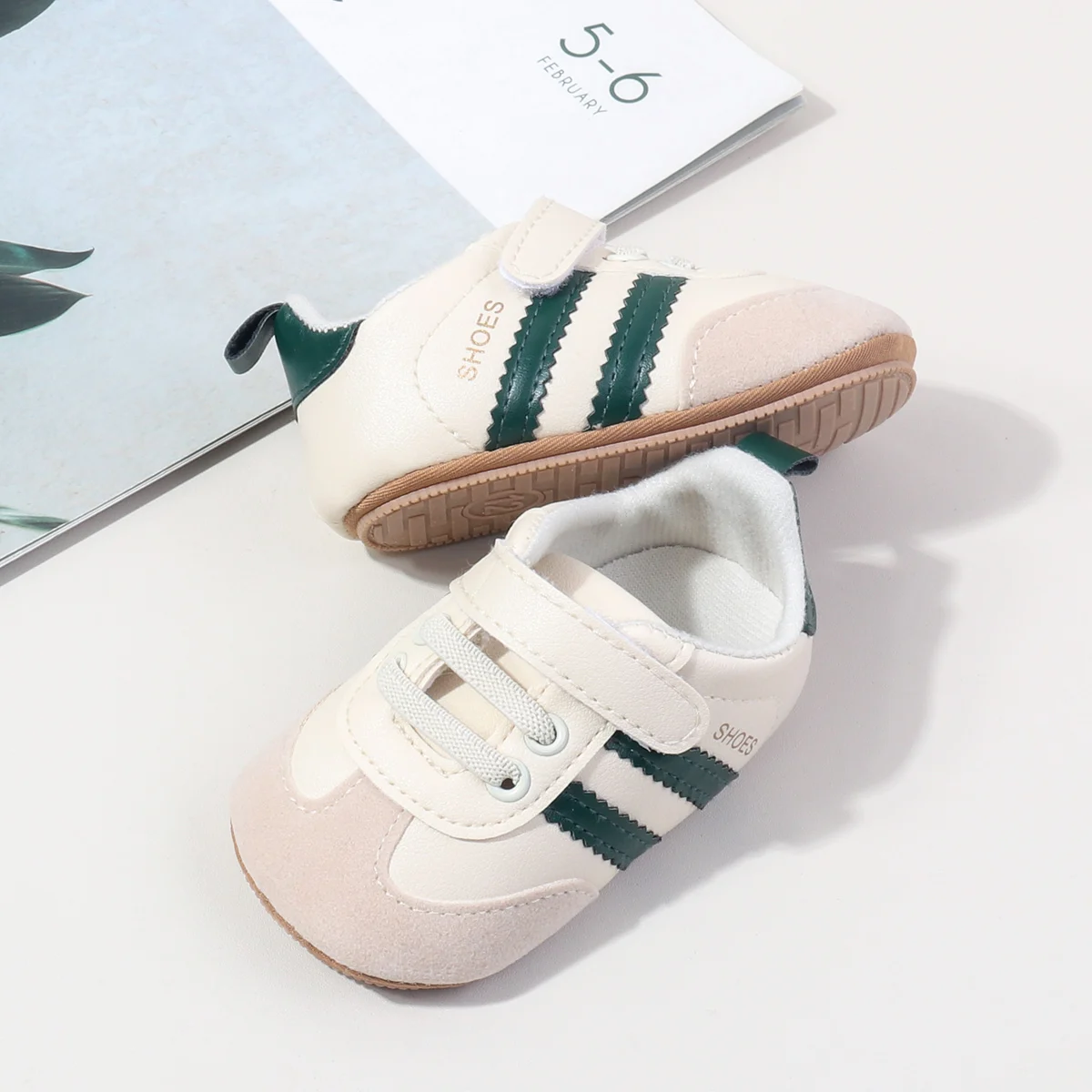 2025 New Unisex Baby Sneaker High Quality PU TPR Sole Anti-Slip Pre-Walk Shoes 0-15 Months Pre-Walk Flat Sneakers Fashionable details