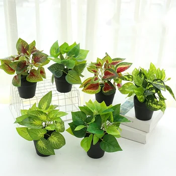 Amazon hot sale office decor different size artificial plastic rattan planter desktop artificial plants