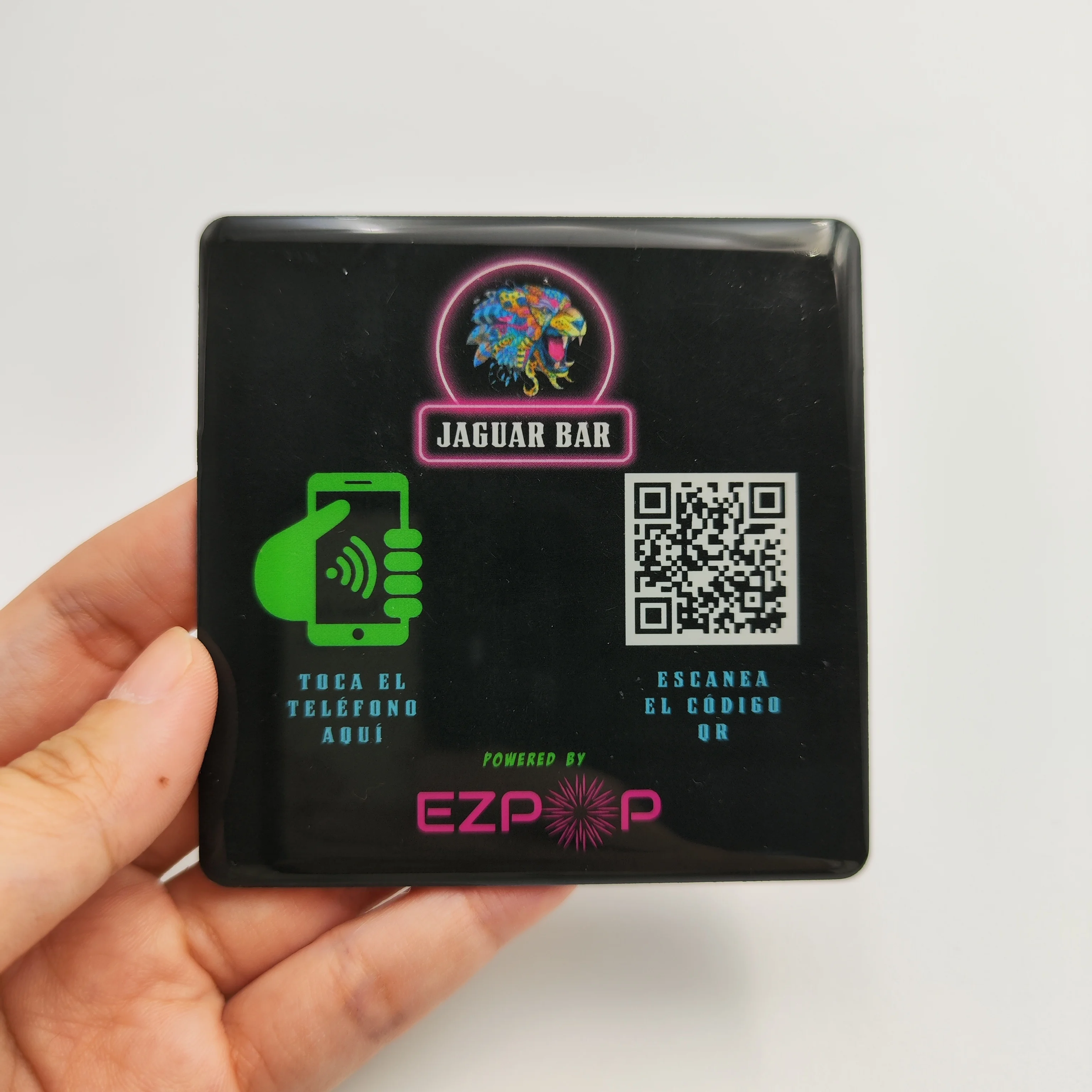 Programmable PVC Access Control Card Yelp Reviews NFC Epoxy Tag NTAG215 Chip 13.56MHz RFID Communication Interface for