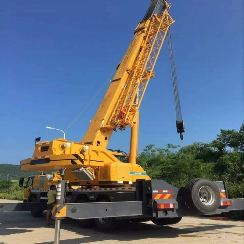 Lifting Machinery 58m Hoist Height 35 Ton XCT35 Truck Crane supplier
