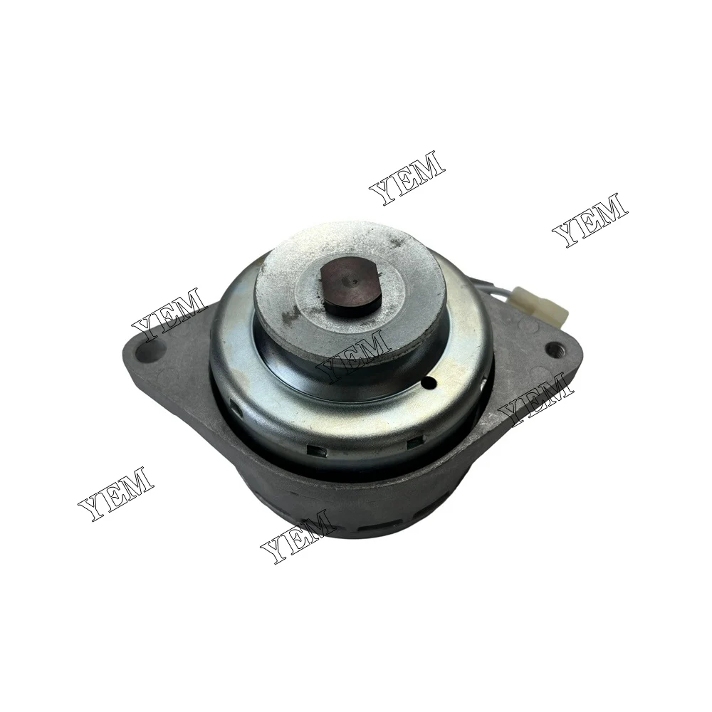 High Quality D1105 Alternator 17472-64014 Fit for Kubota D1105 Engine. 3
