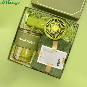 Customized Logo Wedding Valentine's Day Birthday Anniversary Souvenir Gift Box Set Made of Plastic