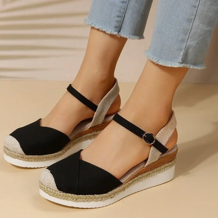 Xuanhui Buckle Strap Platform Sandals DREAM PAIRS Women's Chunky