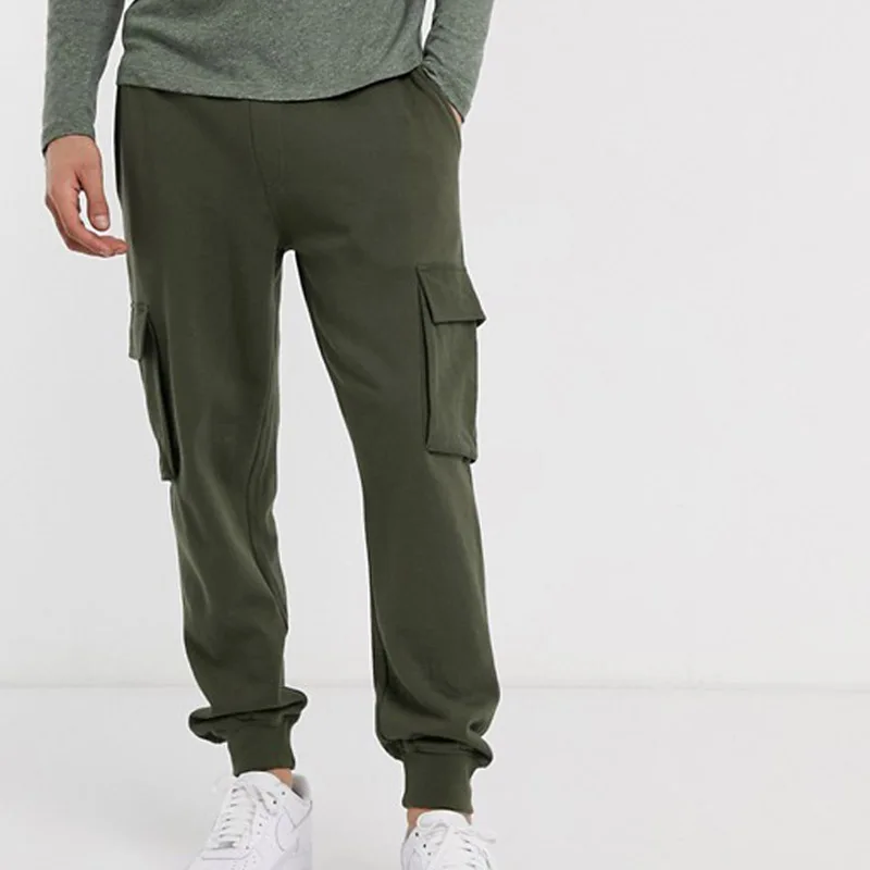 jogging pants with cargo pockets