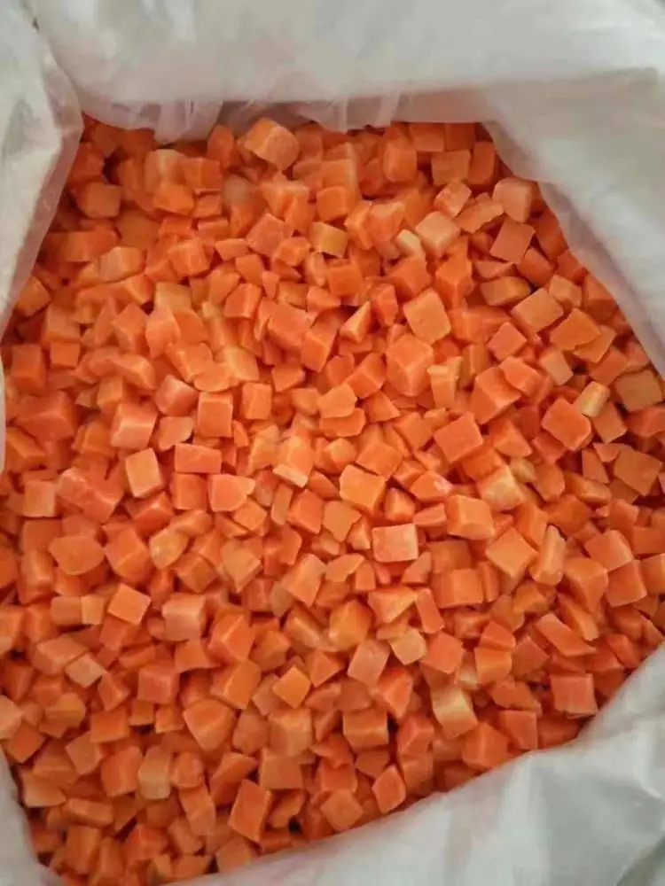 Замороженные кубики овощей FD моркови