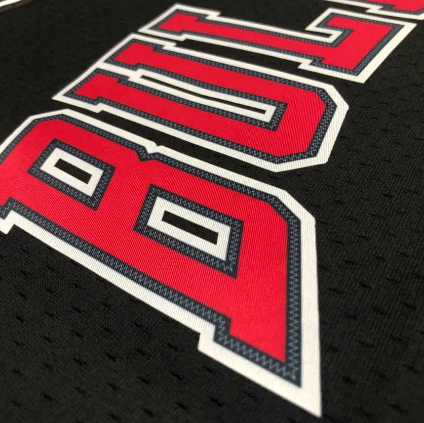 Классическая форма из лиственных пород в стиле ретро