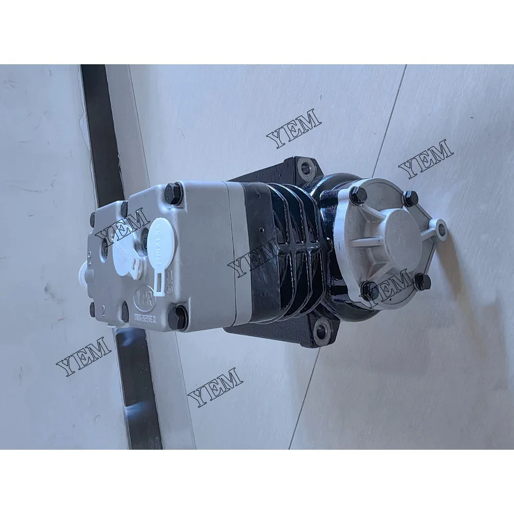 DL08 Compressors 65.54101-7071 Fit for Doosan Daewoo Engine. 3