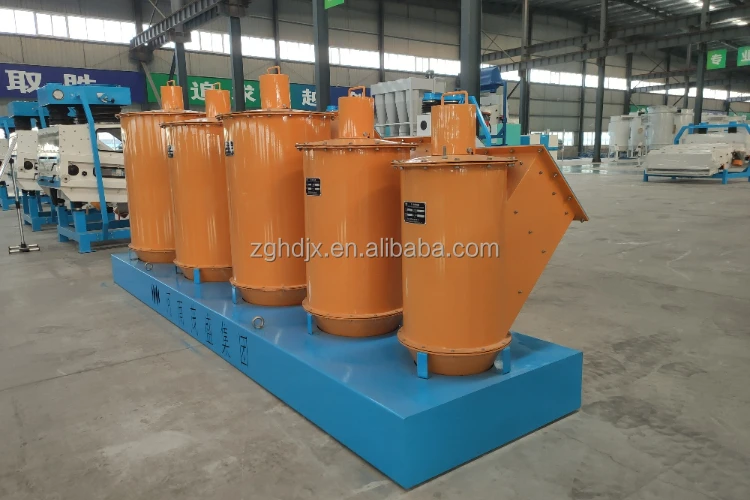 Railway Railcar Grain Receiving Unloading Dust Suppression Hopper, Moveable Dust-Proof Truck Loading Hopper at Port