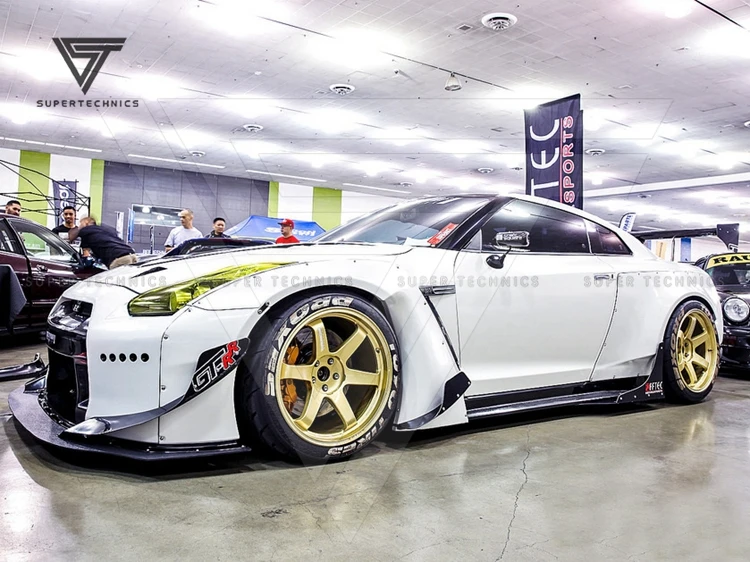 日産GTRR352008-2016用ロケットバニースタイルのガラス繊維FRP