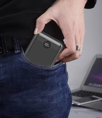 UUTEK PB190 Fast 22.5w Built-in Cable Power Banks 20000mAh Led Digital Display Portable Charger for iPhone Android Smartphones