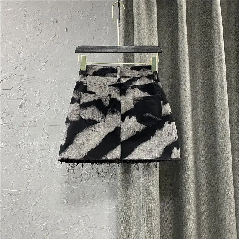 Damekjoler til vår og sommer: nye jeansskjørt i koreansk stil med høy liv, trykk og A-linje