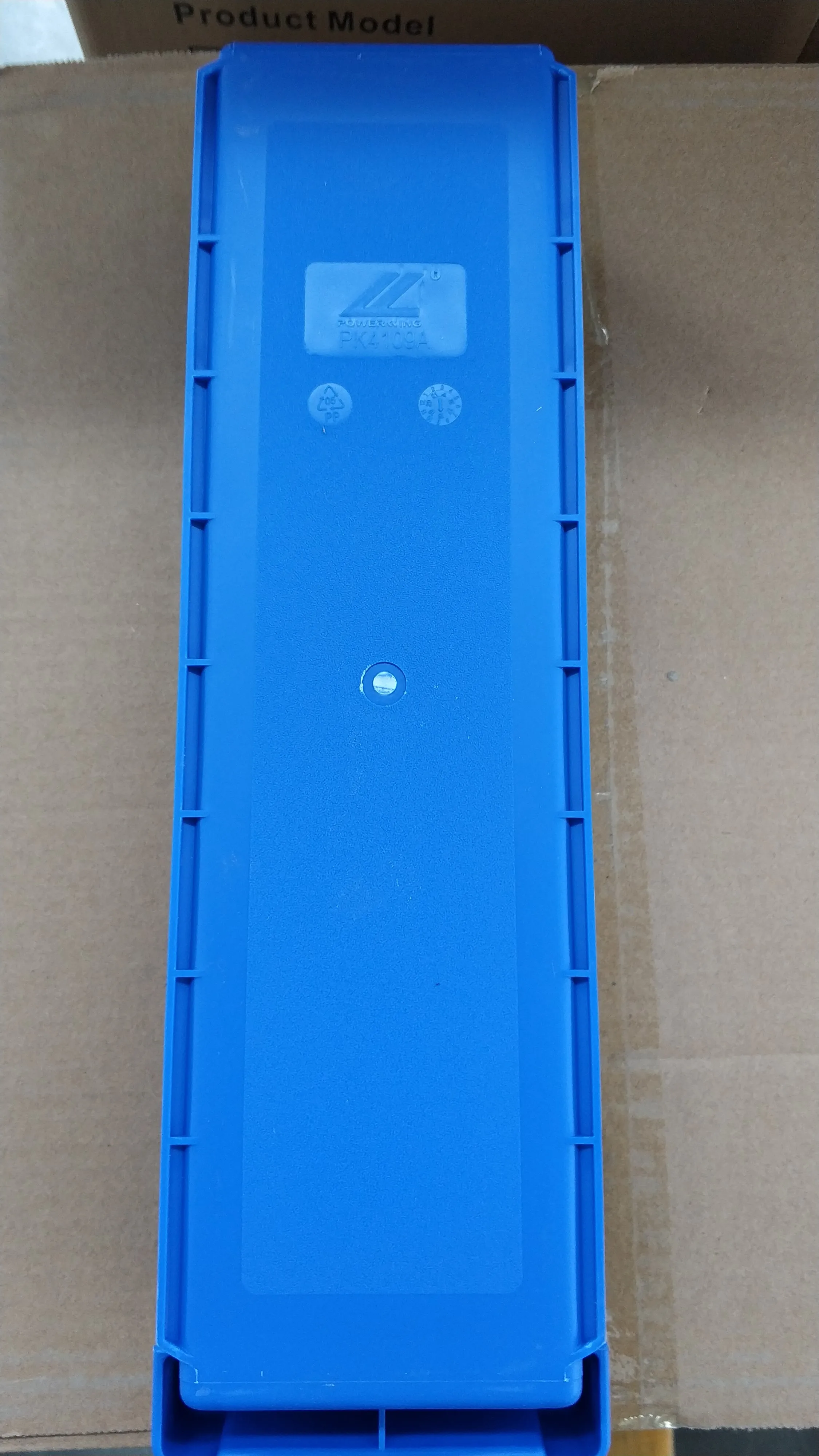 Plastic  bin (85)